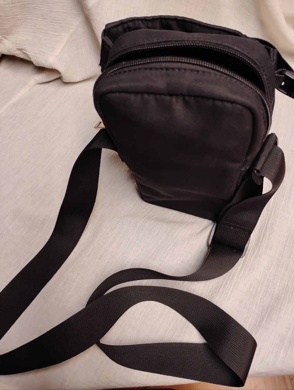 Water Bottle Sling Bag - Picture 2 of 6